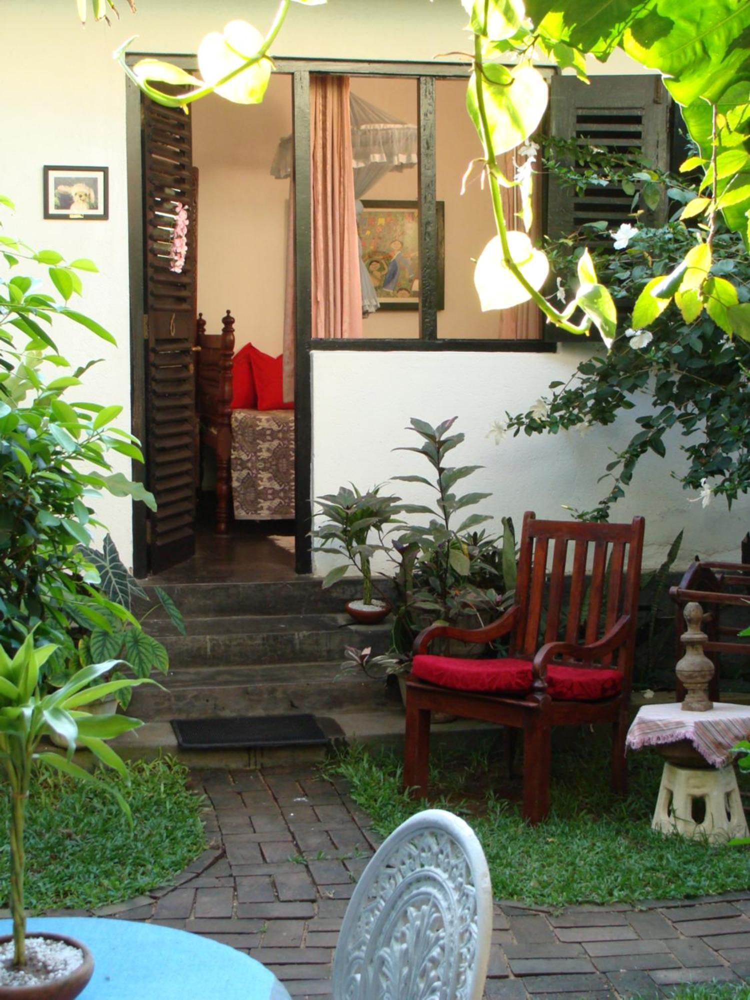 The Icebear Guesthouse Negombo Chambre photo