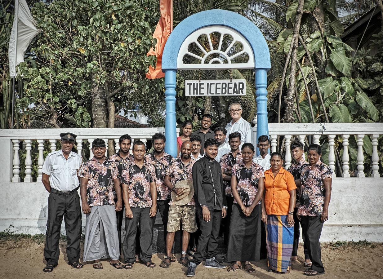 The Icebear Guesthouse Negombo Extérieur photo