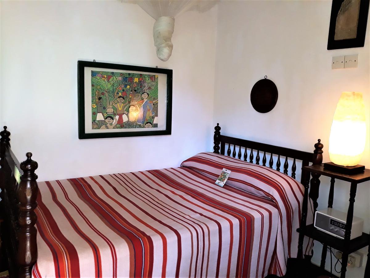The Icebear Guesthouse Negombo Extérieur photo
