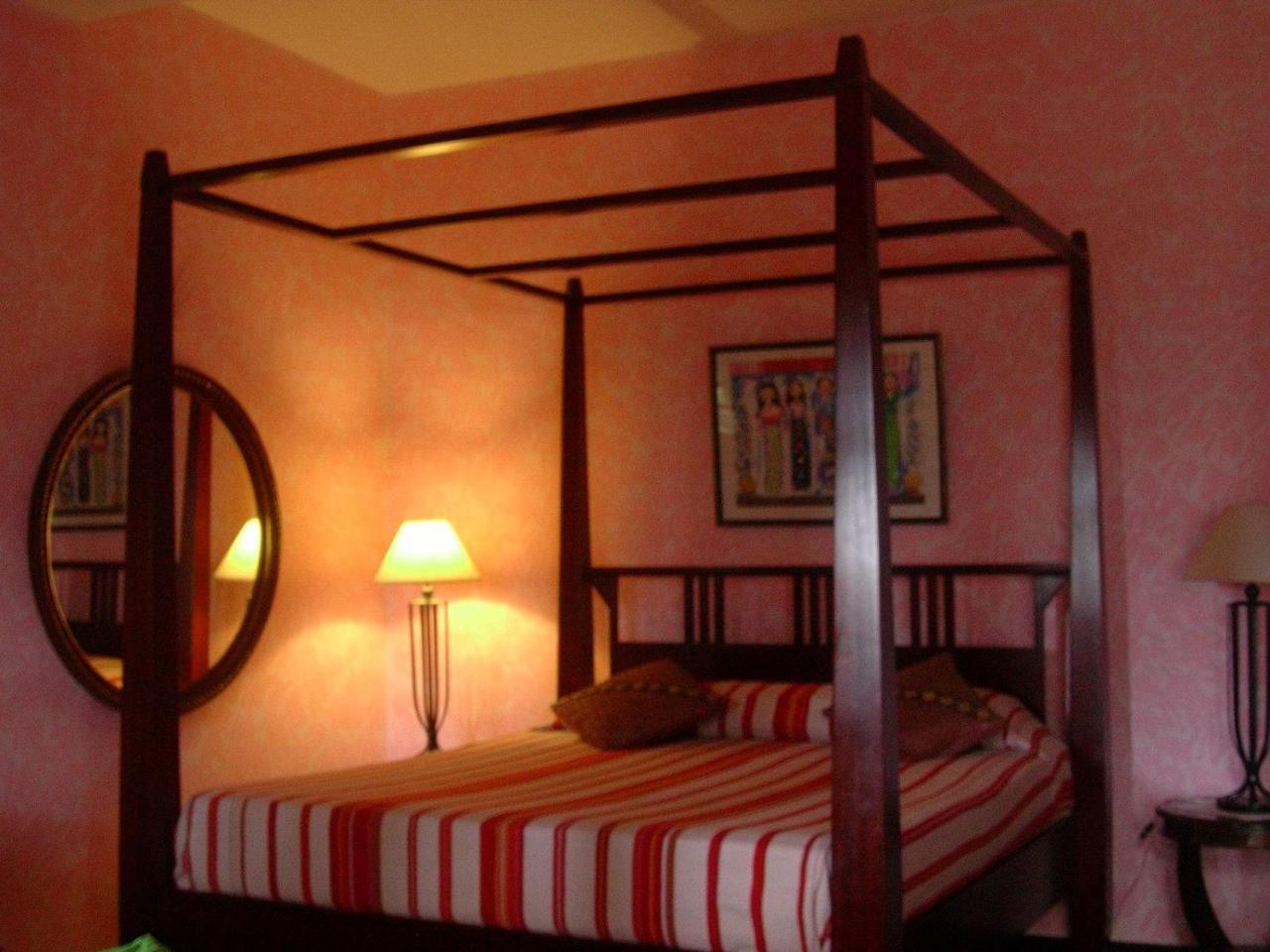 The Icebear Guesthouse Negombo Extérieur photo