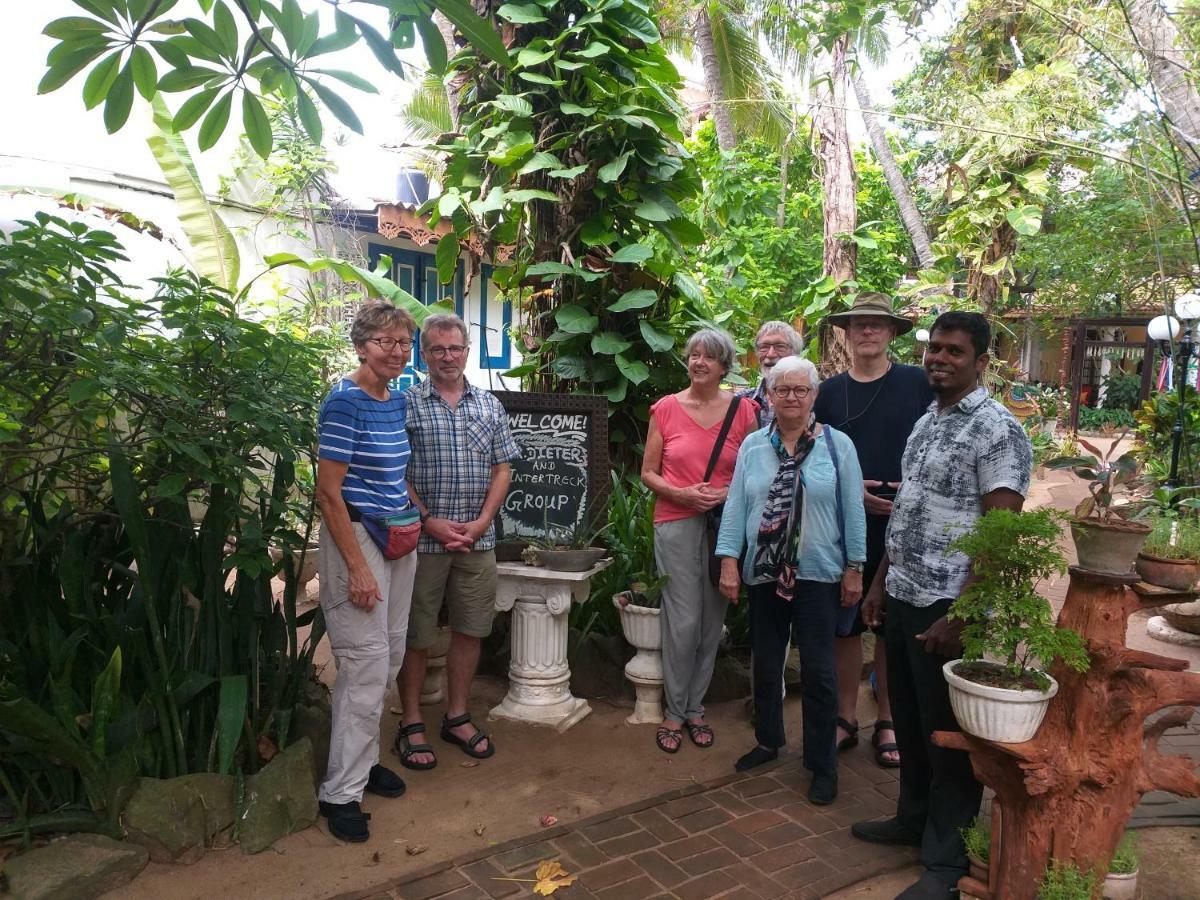 The Icebear Guesthouse Negombo Extérieur photo