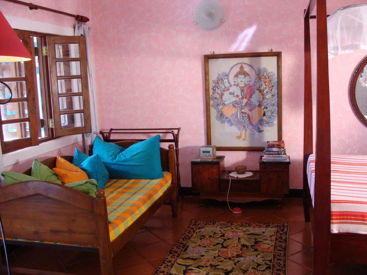 The Icebear Guesthouse Negombo Extérieur photo