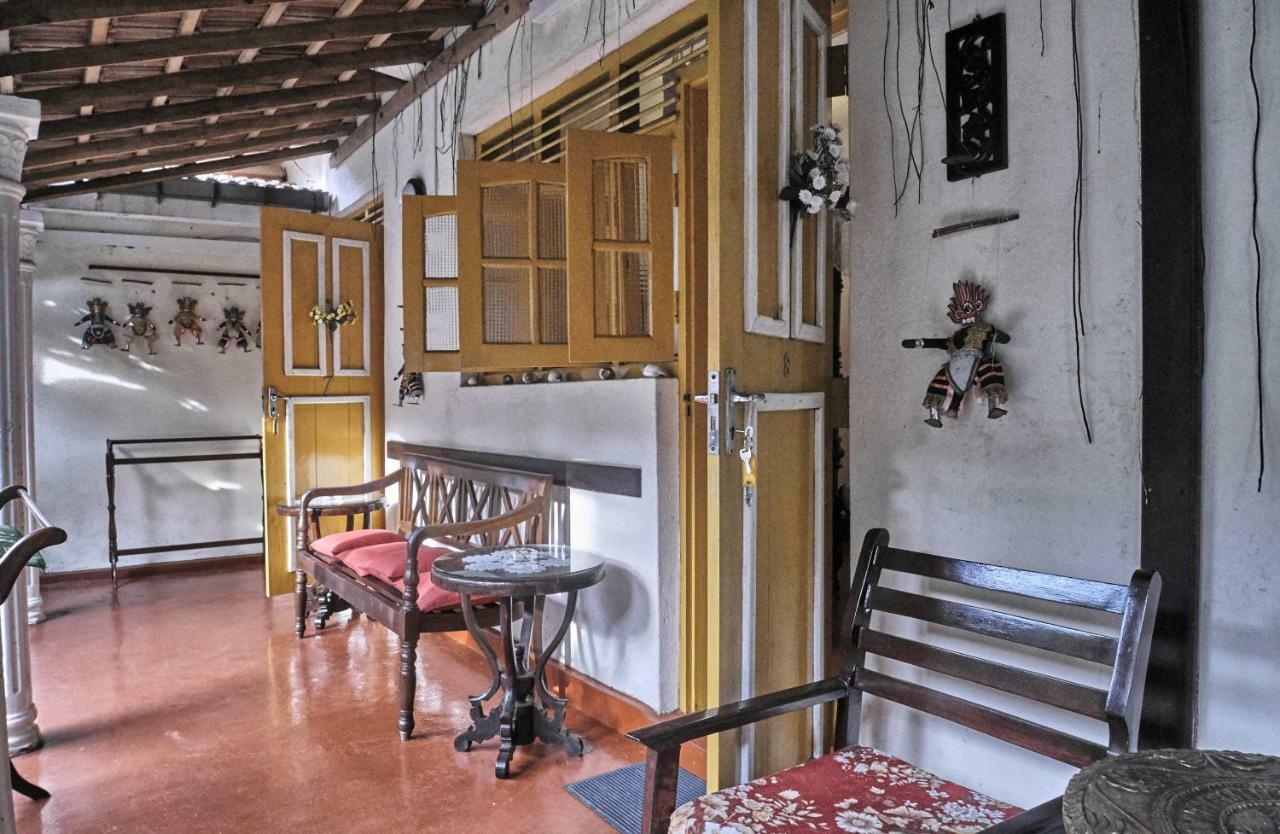 The Icebear Guesthouse Negombo Extérieur photo